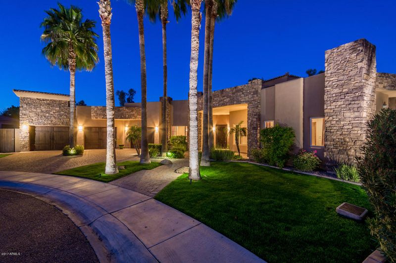 8513 N 13th Ave, Phoenix, AZ 85021