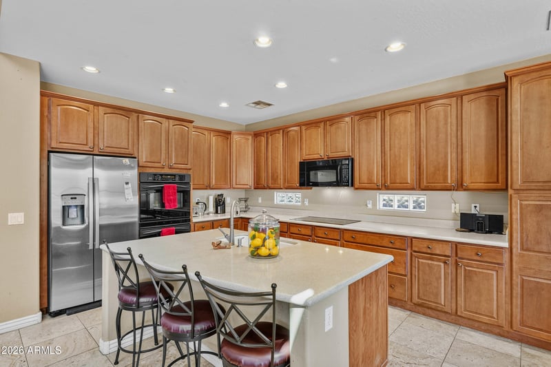 8513 W Desert Elm Ln, Peoria, AZ 85383
