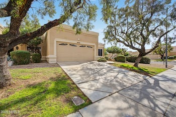 8513 W Oraibi Dr, Peoria, AZ 85382