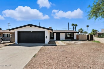 8514 38th Dr, Phoenix, AZ 85051
