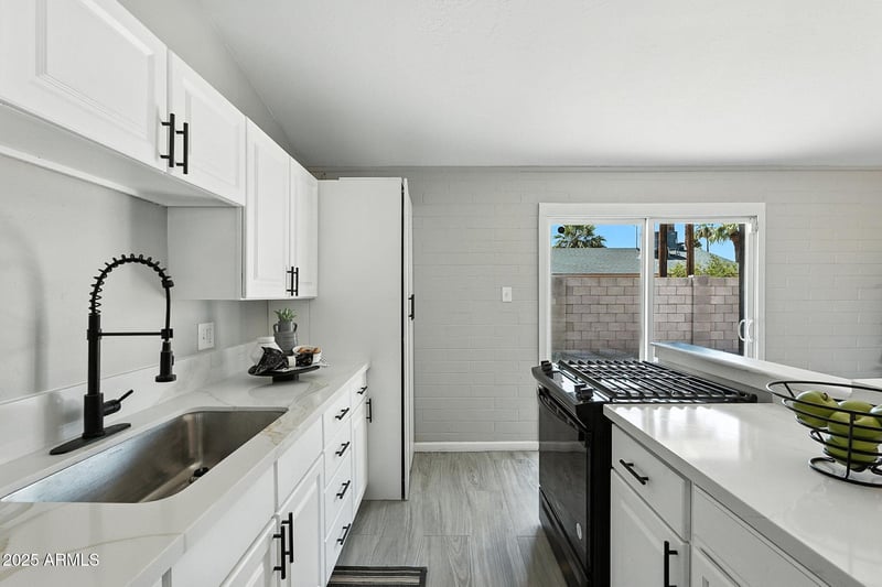8514 38th Dr, Phoenix, AZ 85051