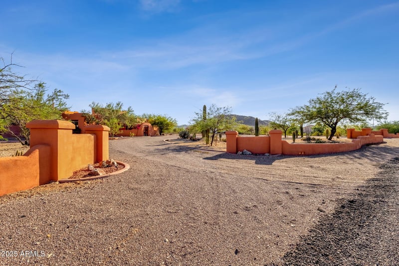 8514 Dysart Rd, Goodyear, AZ 85338