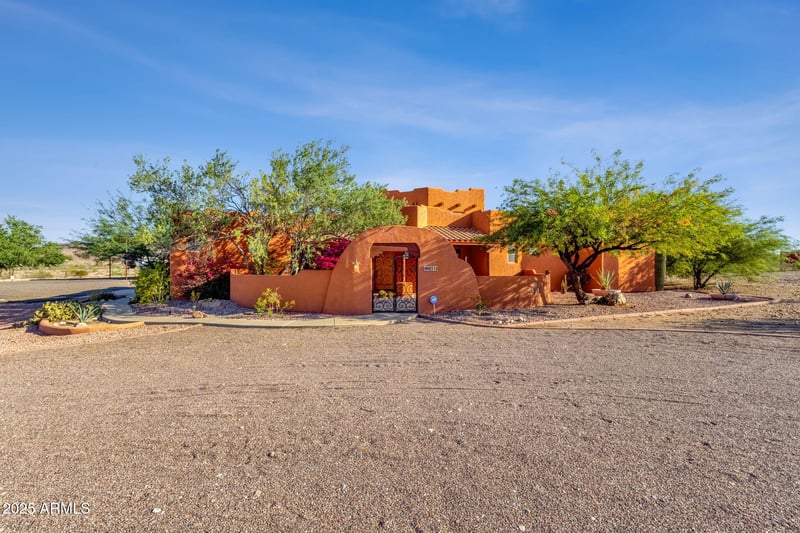 8514 Dysart Rd, Goodyear, AZ 85338