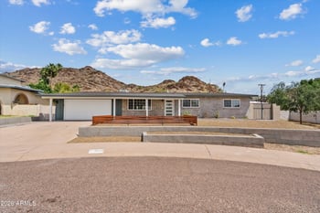 8515 13th Pl, Phoenix, AZ 85020