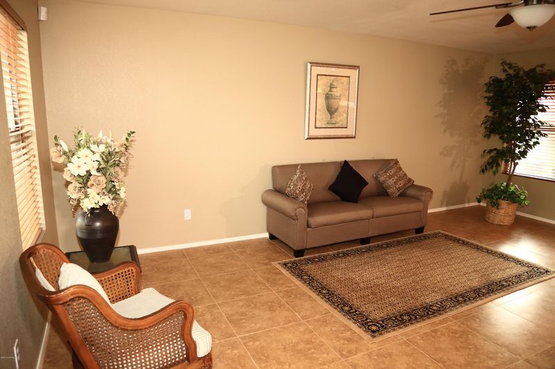 8515 E Keats Ave, Mesa, AZ 85209