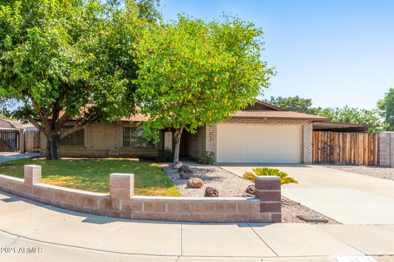 8515 N 40th Dr, Phoenix, AZ 85051
