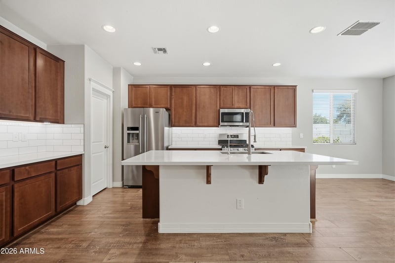 8515 S 41st Glen, Laveen, AZ 85339