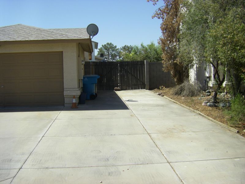 8515 W Roma Ave, Phoenix, AZ 85037