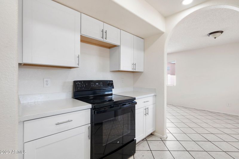8515 W Sells Dr, Phoenix, AZ 85037
