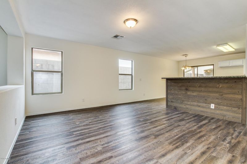 8517 E Meseto Ave, Mesa, AZ 85209