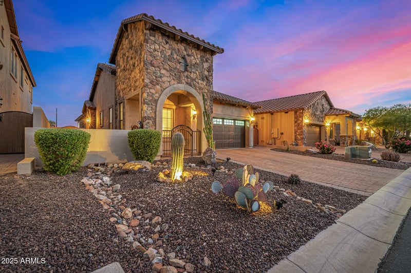 8517 Indigo St, Mesa, AZ 85207