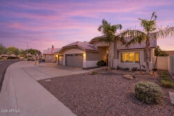 8517 Joan De Arc Ave, Peoria, AZ 85381