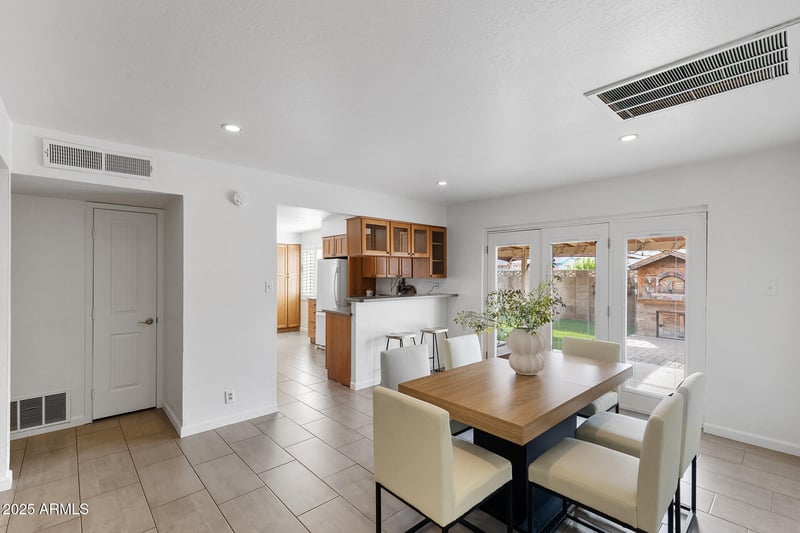 8517 Thomas Rd, Scottsdale, AZ 85251