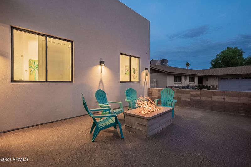 8518 E Malcomb Dr, Scottsdale, AZ 85250
