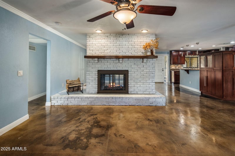 852 Caribbean Ln, Phoenix, AZ 85023