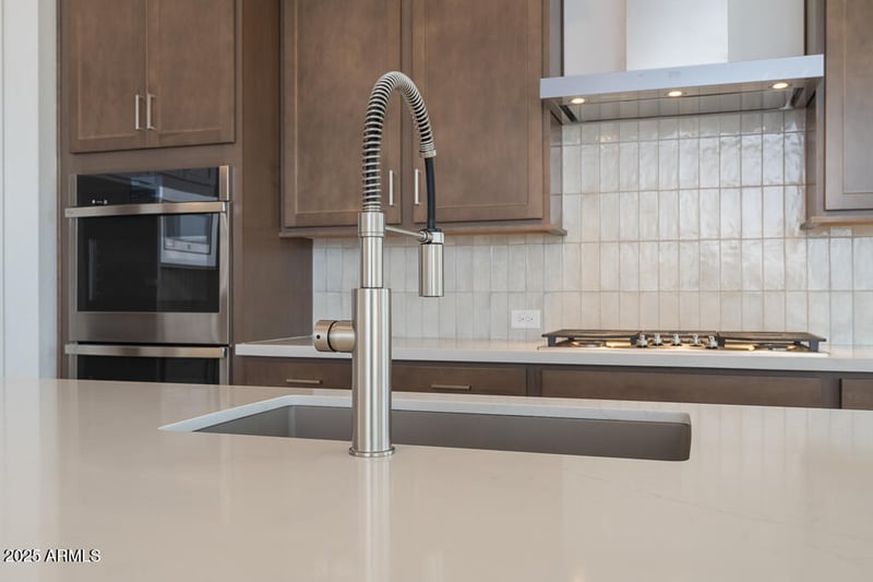 852 Golden Ore Ps, Apache Junction, AZ 85120