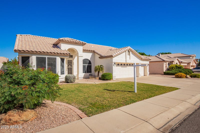 852 Rawhide Ave, Gilbert, AZ 85233