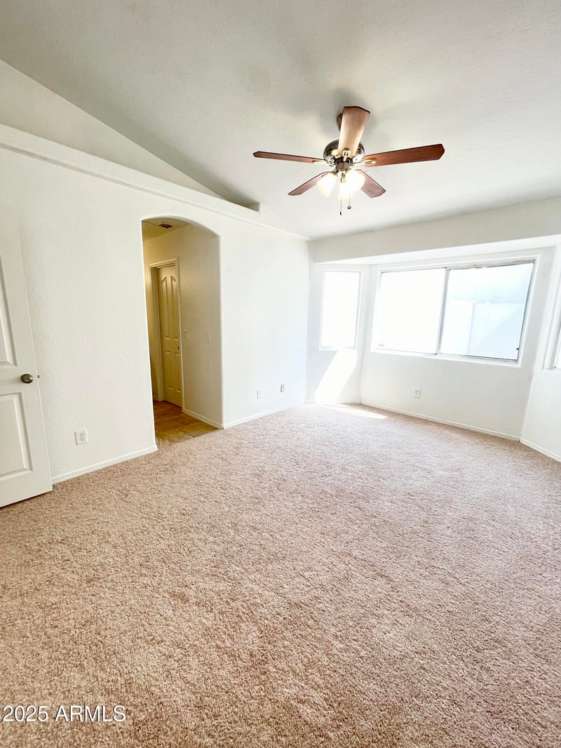8520 Palm Ln #1080, Phoenix, AZ 85037