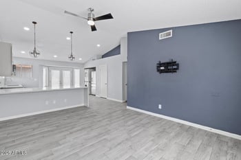 8520 W Palm Ln #1037, Phoenix, AZ 85037