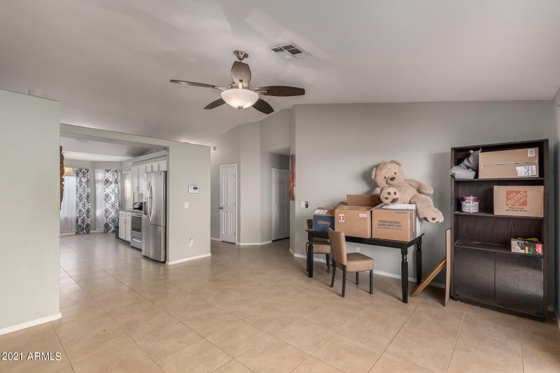 8520 W Palm Ln #1078, Phoenix, AZ 85037