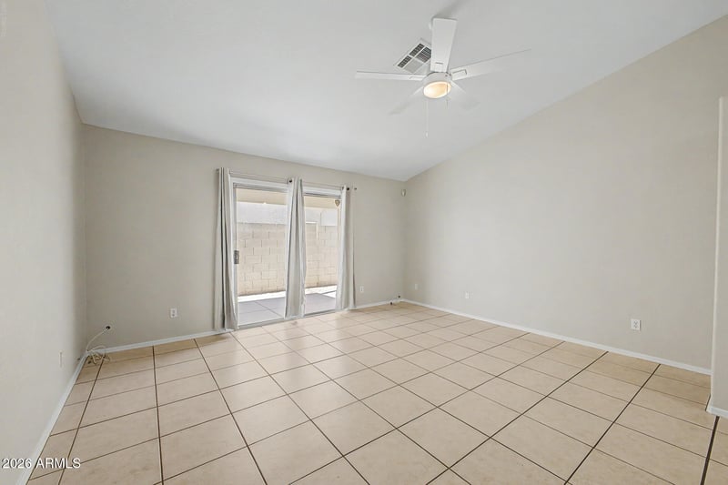 8520 W Palm Ln #1105, Phoenix, AZ 85037