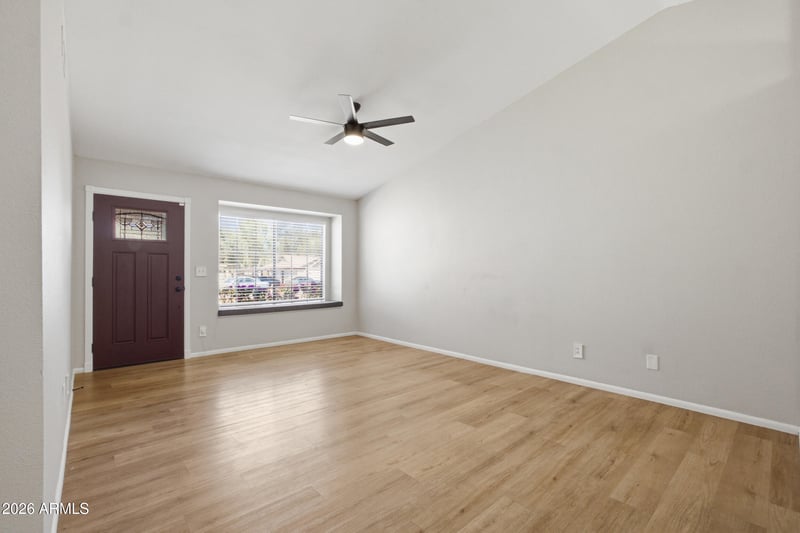 8520 W Palm Ln #1130, Phoenix, AZ 85037