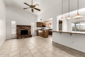 8521 Diana Ave, Peoria, AZ 85345