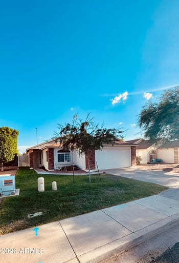 8521 Clovis Ave, Mesa, AZ 85208