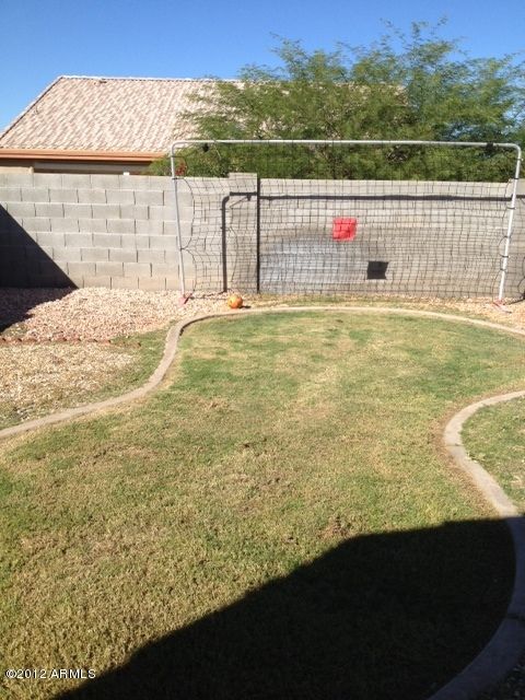 8522 W Hughes Dr, Tolleson, AZ 85353