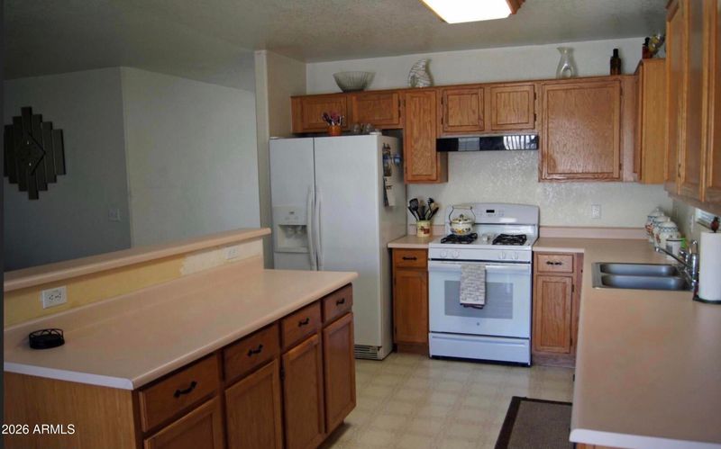 8522 W Mclellan Rd, Glendale, AZ 85305