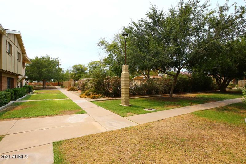8524 E Montebello Ave, Scottsdale, AZ 85250