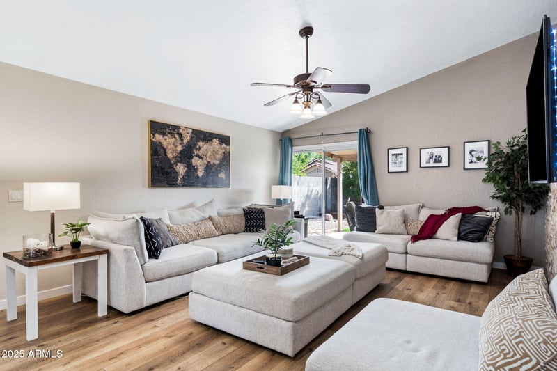 8525 Carol Ave, Mesa, AZ 85208