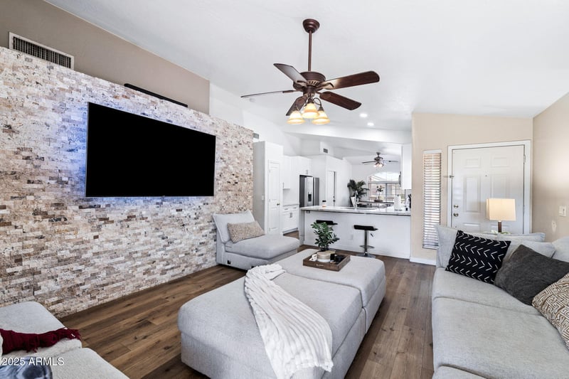 8525 Carol Ave, Mesa, AZ 85208