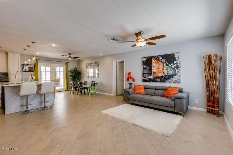 8525 E Chaparral Rd, Scottsdale, AZ 85250