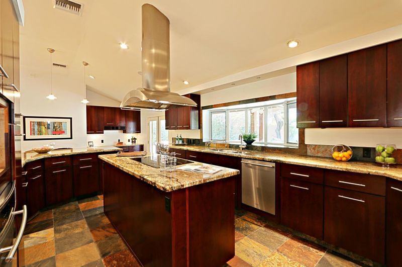 8528 E Irish Hunter Trl, Scottsdale, AZ 85258