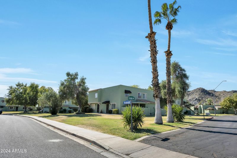 853 E Cochise Dr #A, Phoenix, AZ 85020