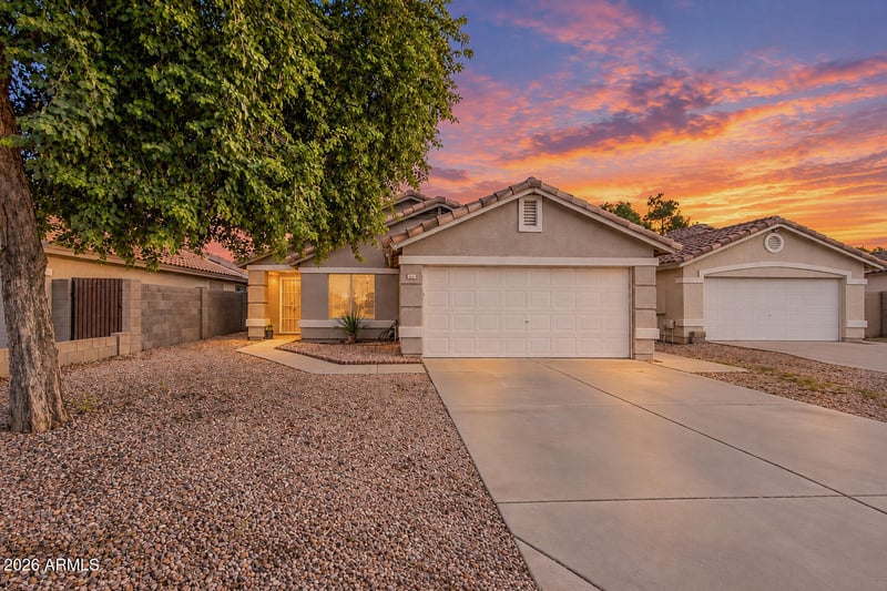853 E Yuma Ave, Apache Junction, AZ 85119