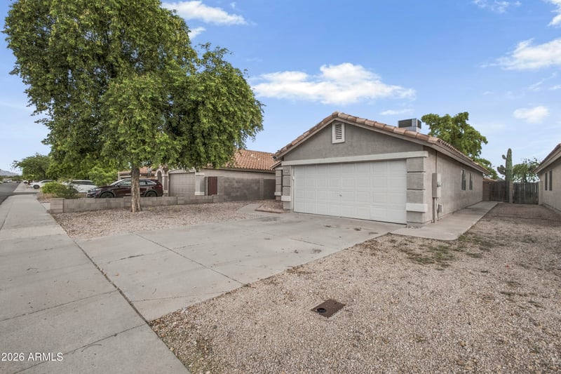 853 E Yuma Ave, Apache Junction, AZ 85119