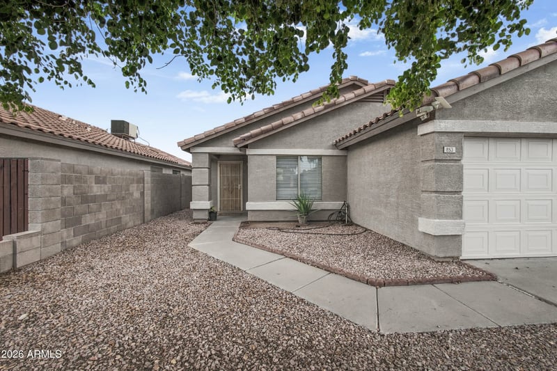853 E Yuma Ave, Apache Junction, AZ 85119