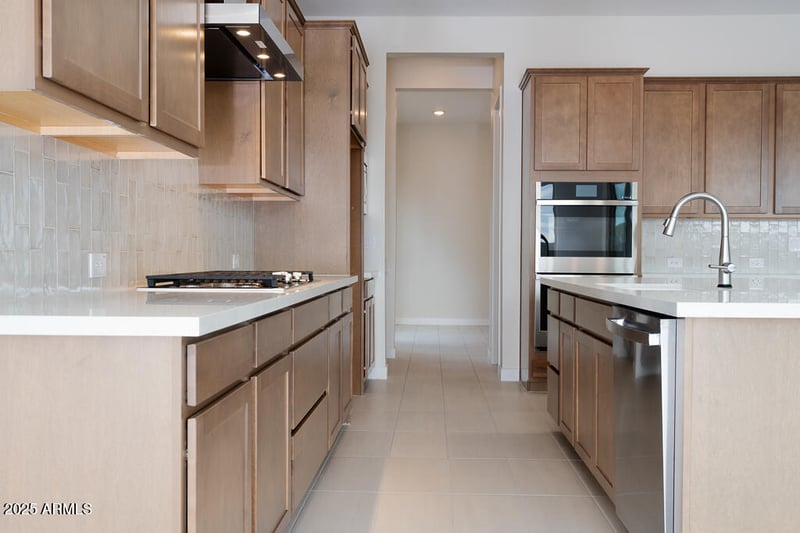 853 Golden Ore Ps, Apache Junction, AZ 85120