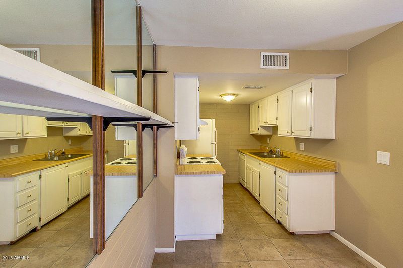 8530 E Portland St, Scottsdale, AZ 85257