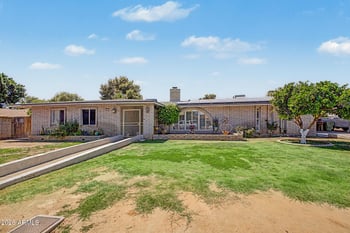 8530 45th Dr, Glendale, AZ 85302