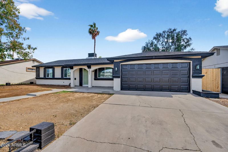 8531 W Vale Dr, Phoenix, AZ 85037