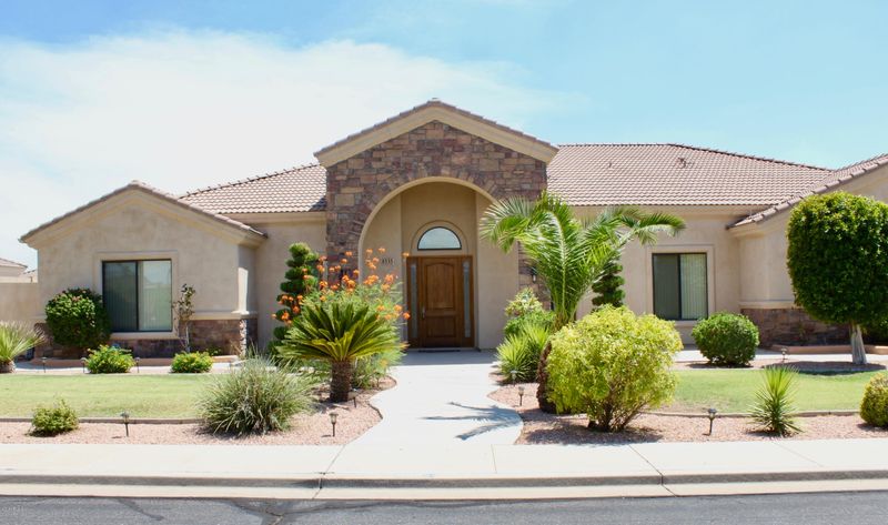 8535 E Hillview Cir, Mesa, AZ 85207