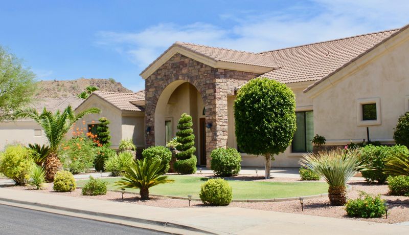 8535 E Hillview Cir, Mesa, AZ 85207