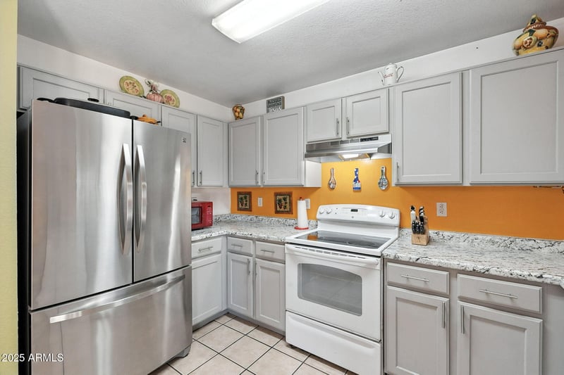 8536 College Dr, Phoenix, AZ 85037