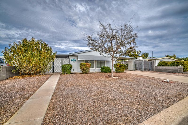 8536 E Dewberry Ave, Mesa, AZ 85208