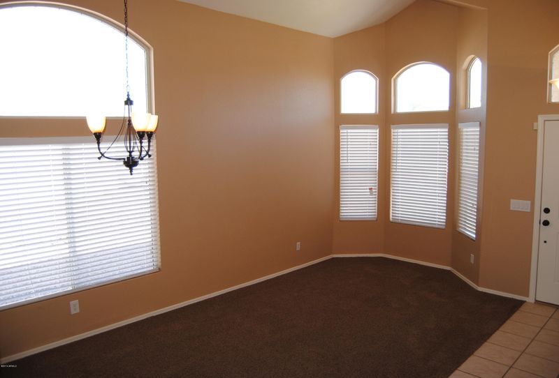 8537 W Echo Ln, Peoria, AZ 85345