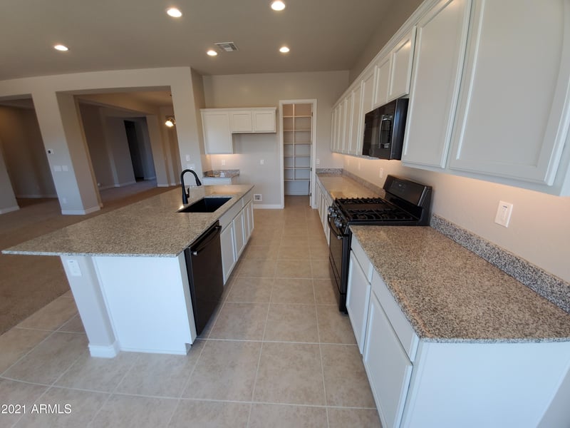 8537 Myrtle Ave, Glendale, AZ 85305