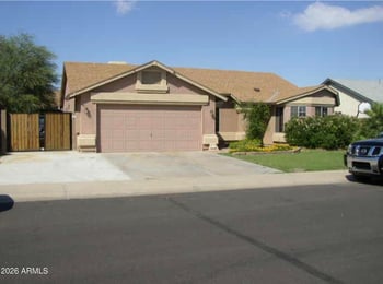 8538 Tuckey Ln, Glendale, AZ 85305